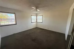 1718 W 109th Pl, Los Angeles, CA 90047 - Photo 27
