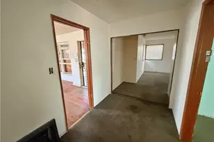 1718 W 109th Pl, Los Angeles, CA 90047 - Photo 21