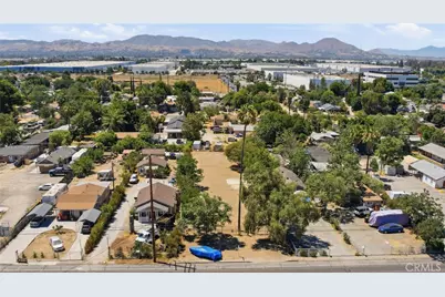 935 E 3rd, San Bernardino, CA 92410 - Photo 11