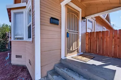 983 Wall Avenue, San Bernardino, CA 92410 - Photo 5