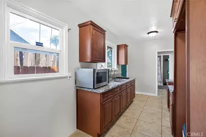 983 Wall Avenue, San Bernardino, CA 92410 - Photo 9