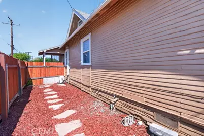 983 Wall Avenue, San Bernardino, CA 92410 - Photo 17