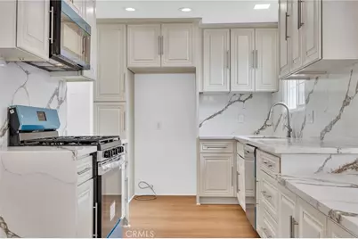 20756 Saticoy Street, Winnetka, CA 91306 - Photo 13