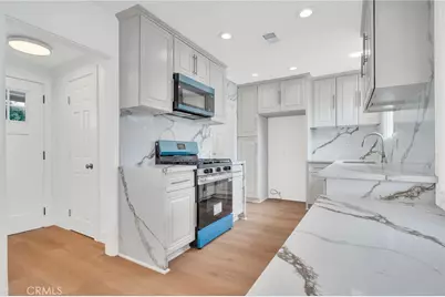 20756 Saticoy Street, Winnetka, CA 91306 - Photo 13