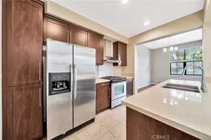 563 W Maple Ave, Orange, CA 92868 - Photo 5