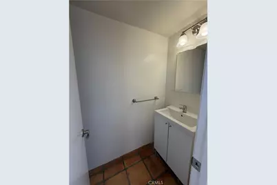 2514 N Tustin Avenue #F, Santa Ana, CA 92705 - Photo 9