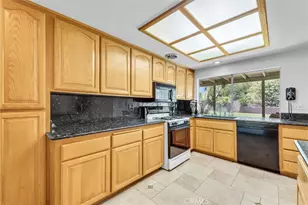 6018 Andalusia, Jurupa Valley, CA 92509 - Photo 7