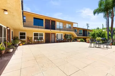 2075 E Appleton Street #17, Long Beach, CA 90803 - Photo 17