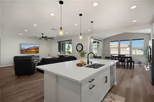 16647 Evelyn Pl, Lake Elsinore, CA 92530 - Photo 7