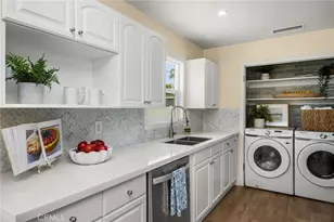 944 W Acacia Ave, Orange, CA 92868 - Photo 17