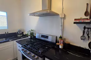 800 Pacific Ave, Long Beach, CA 90813 - Photo 13