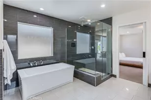 4557 Hazelbrook Ave, Long Beach, CA 90808 - Photo 19