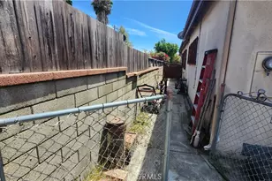 851 W 149th St, Gardena, CA 90247 - Photo 9