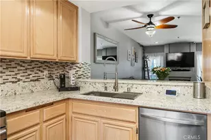 415 Townsquare Ln, Huntington Beach, CA 92648 - Photo 17