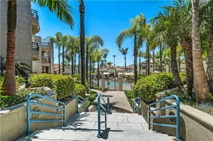 415 Townsquare Ln, Huntington Beach, CA 92648 - Photo 29