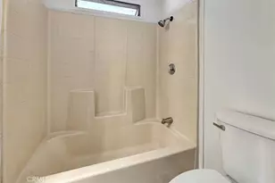 105 Monaco, Santa Ana, CA 92703 - Photo 11