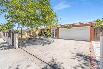 1401 S Joane Way, Santa Ana, CA 92704 - Photo 3