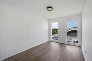 125 E Buckthorn, Inglewood, CA 90301 - Photo 5