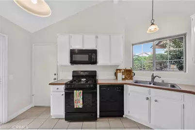 179 S Larkwood, Anaheim, CA 92808 - Photo 15