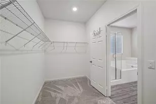 41018 Chambord, Lake Elsinore, CA 92532 - Photo 43