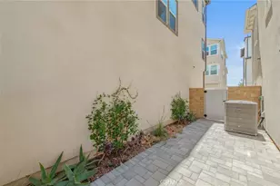 204 Yerba, Irvine, CA 92618 - Photo 25