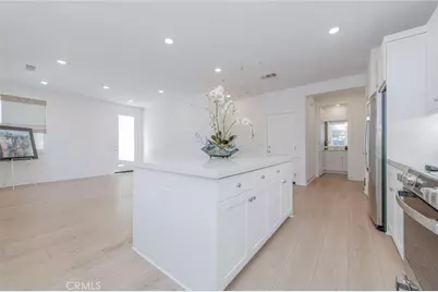 204 Yerba, Irvine, CA 92618 - Photo 7