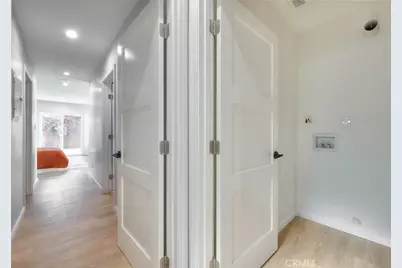 1827 W 76th, Los Angeles, CA 90047 - Photo 19