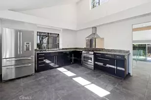 25045 Castlewood, Lake Forest, CA 92630 - Photo 11