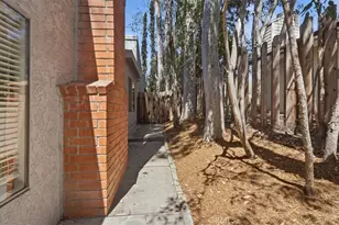 25045 Castlewood, Lake Forest, CA 92630 - Photo 41
