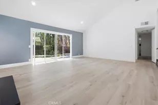 25045 Castlewood, Lake Forest, CA 92630 - Photo 5