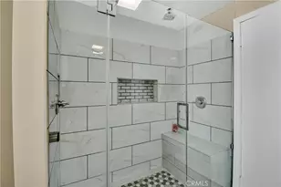 2550 W Rowland Ave, Anaheim, CA 92804 - Photo 19