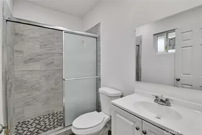 2550 W Rowland Avenue, Anaheim, CA 92804 - Photo 37