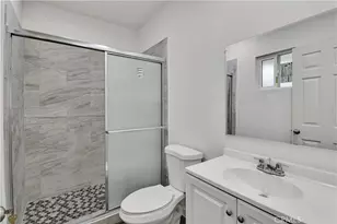 2550 W Rowland Ave, Anaheim, CA 92804 - Photo 37
