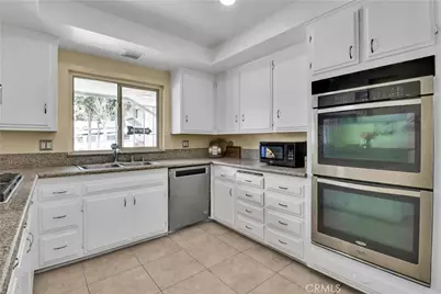 2550 W Rowland Avenue, Anaheim, CA 92804 - Photo 7