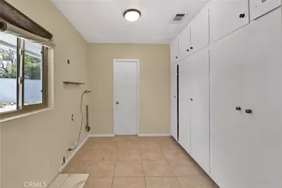 2550 W Rowland Avenue, Anaheim, CA 92804 - Photo 9