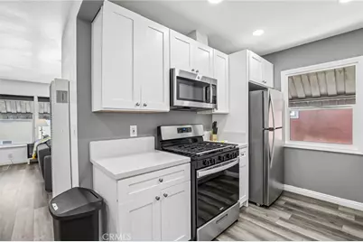 1036 E 2nd Street #11, Long Beach, CA 90802 - Photo 13