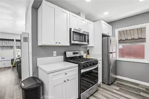 1036 E 2nd Street, Long Beach, CA 90802 - Photo 13