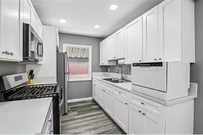 1036 E 2nd Street #11, Long Beach, CA 90802 - Photo 15