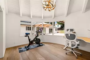 11365 Thurston Pl, Los Angeles, CA 90049 - Photo 5