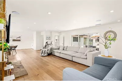 11365 Thurston Pl, Los Angeles, CA 90049 - Photo 3