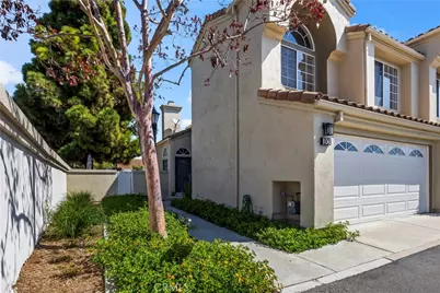 80 Almador, Irvine, CA 92614 - Photo 3