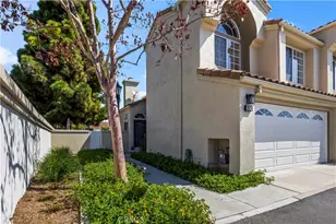 80 Almador, Irvine, CA 92614 - Photo 3