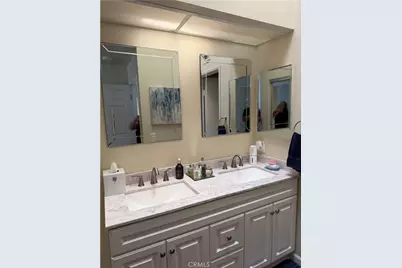 80 Almador, Irvine, CA 92614 - Photo 19