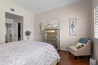 80 Almador, Irvine, CA 92614 - Photo 37