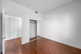917 S New Hampshire, Los Angeles, CA 90006 - Photo 29