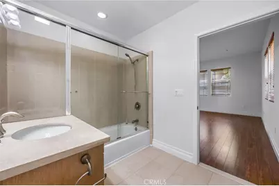 917 S New Hampshire #215, Los Angeles, CA 90006 - Photo 23