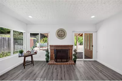 404 Continental Ct, Newbury Park, CA 91320 - Photo 7