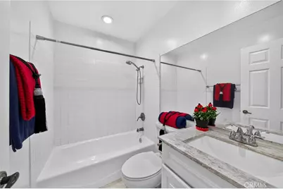 404 Continental Ct, Newbury Park, CA 91320 - Photo 17