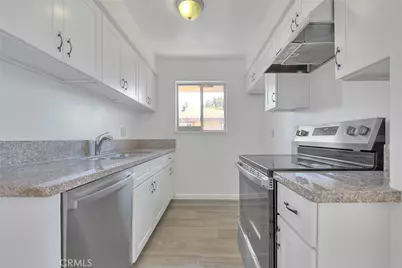 1104 S Mantle Lane #28D, Santa Ana, CA 92705 - Photo 19