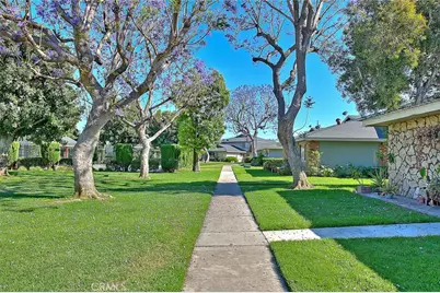 1104 S Mantle Lane #28D, Santa Ana, CA 92705 - Photo 3